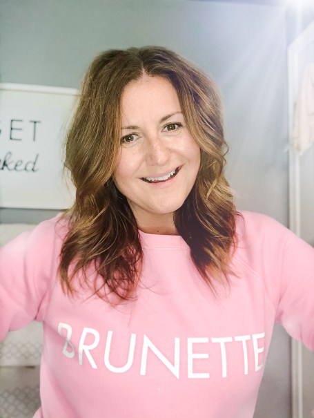 Brunette and her journey through hair rehabilitation